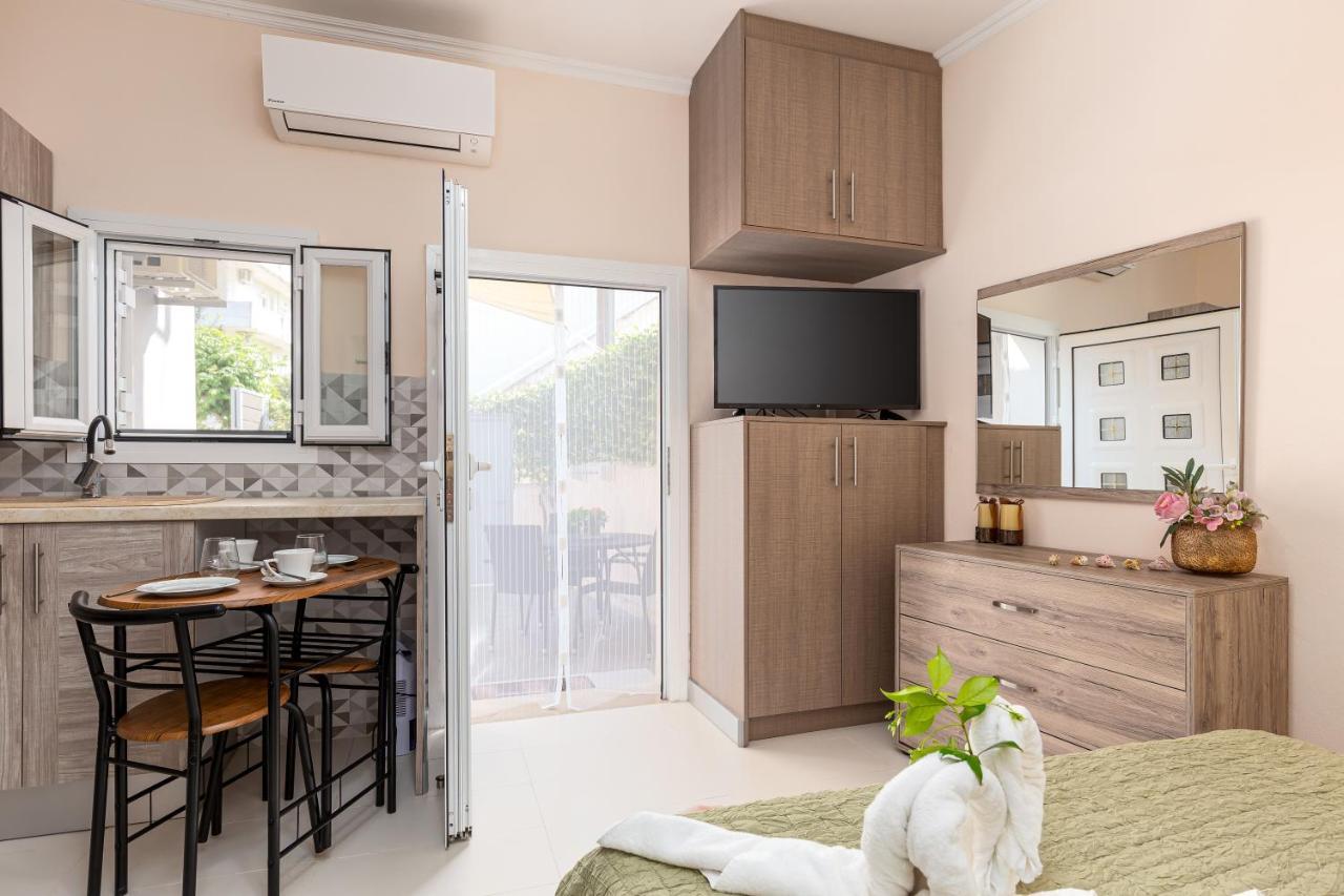 Fouki Apartments Ipsos Beach Dış mekan fotoğraf
